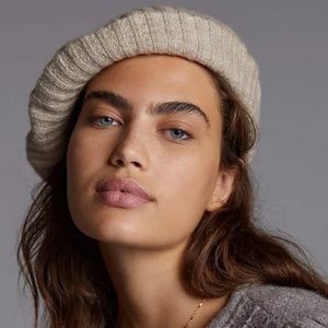 New with tags: Anthropologie beret. Super soft knit.